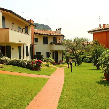 Casa Carlo Magno Garda (Verona)